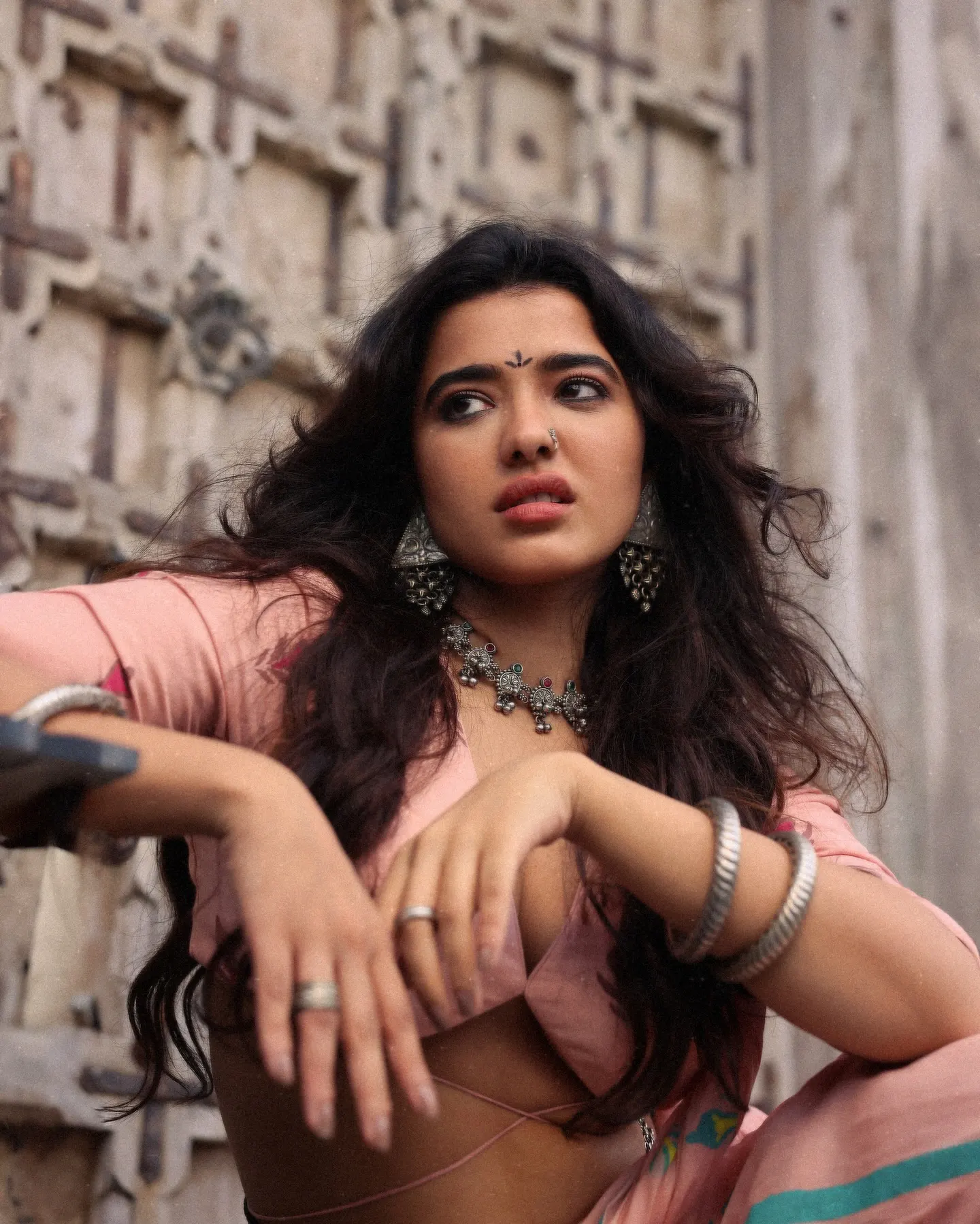Ketika Sharma Sizzling Photos in Saree