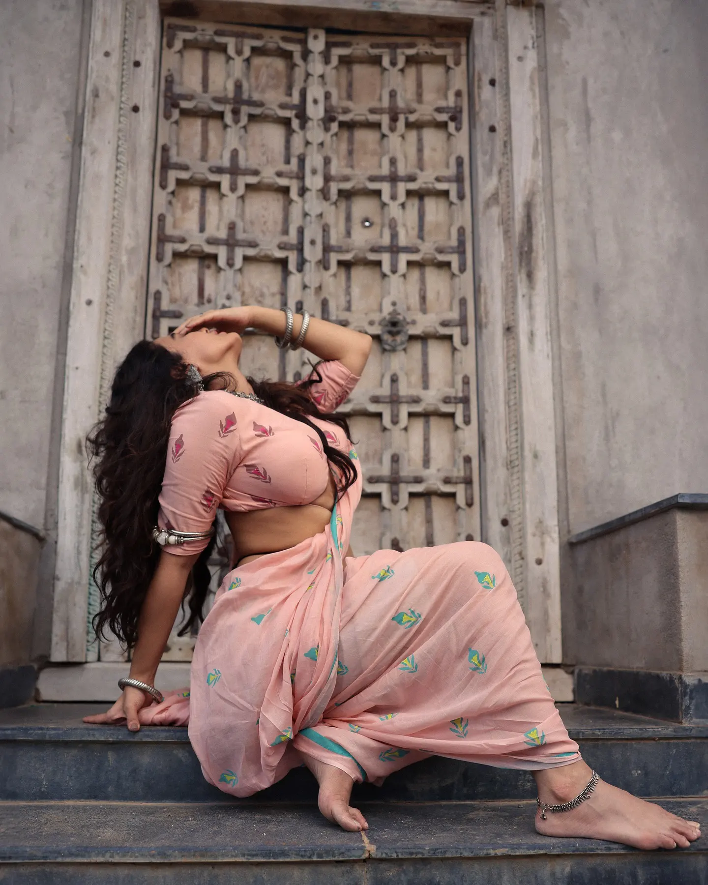 Ketika Sharma Sizzling Photos in Saree