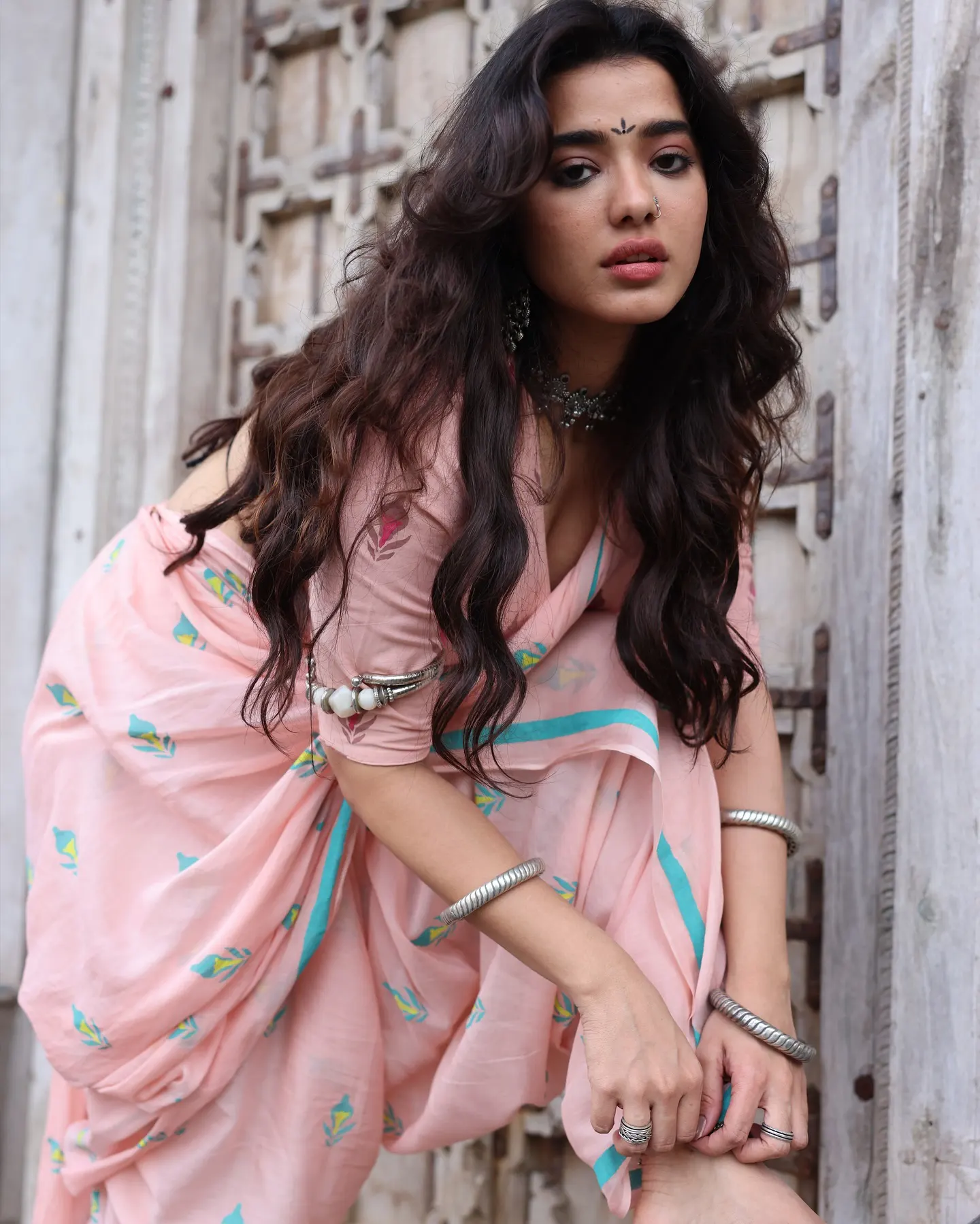 Ketika Sharma Sizzling Photos in Saree