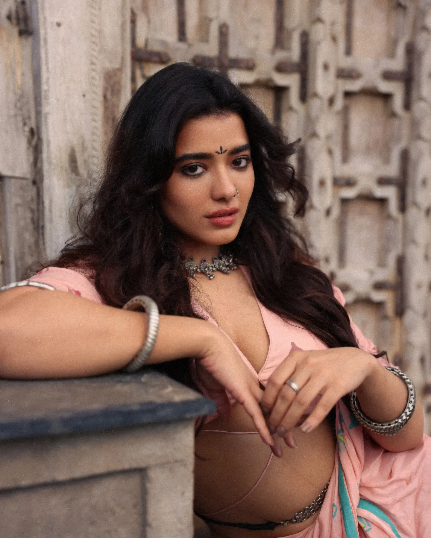 Ketika Sharma Sizzling Photos in Saree