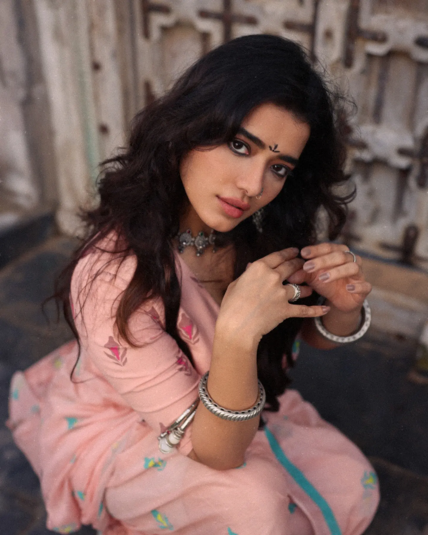 Ketika Sharma Sizzling Photos in Saree
