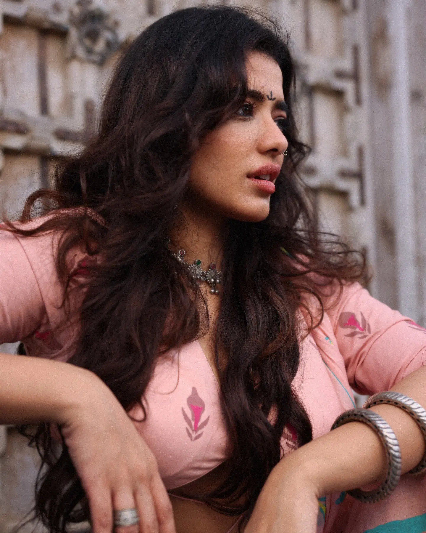 Ketika Sharma Sizzling Photos in Saree