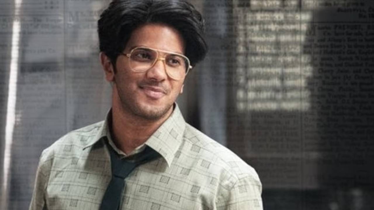 Lucky Baskhar : వంద కోట్ల ‘లక్కీ భాస్కర్’.. దుల్కర్ సల్మాన్ అదరగొట్టాడుగా.. Lucky Baskhar : వంద కోట్ల ‘లక్కీ భాస్కర్’.. దుల్కర్ సల్మాన్ అదరగొట్టాడుగా..