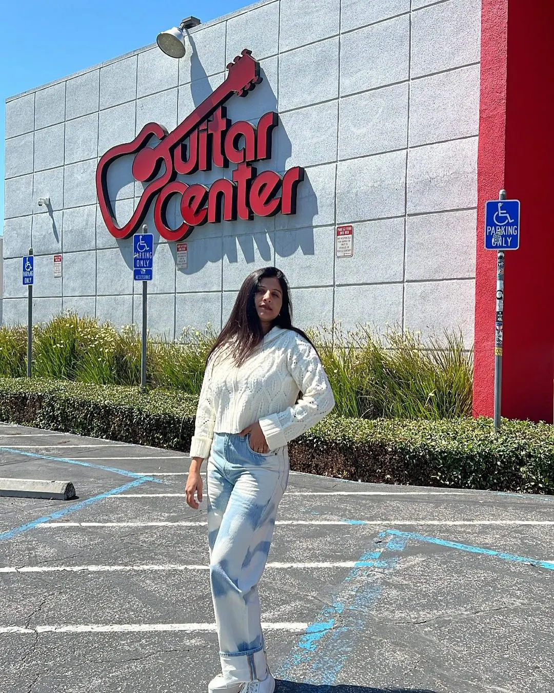 Mangli Enjoying Vacation in America