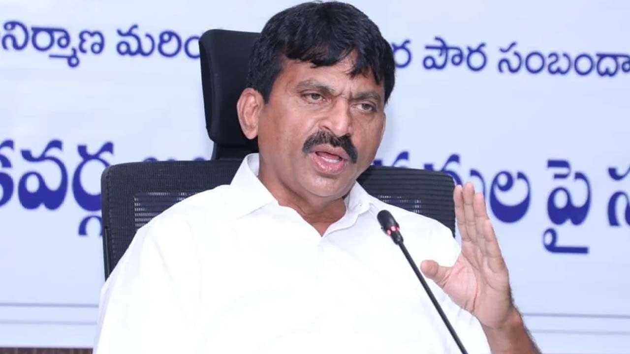 Ponguleti Srinivasa Reddy: ‘పొలిటికల్ బాంబ్’ విషయంపై మంత్రి పొంగులేటి మరోసారి సంచలన వ్యాఖ్యలు Ponguleti Srinivasa Reddy: ‘పొలిటికల్ బాంబ్’ విషయంపై మంత్రి పొంగులేటి మరోసారి సంచలన వ్యాఖ్యలు