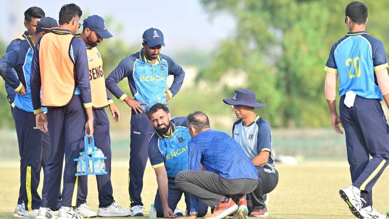 IPL 2025: సన్రైజర్స్ హైదరాబాద్ జట్టుకు బిగ్ షాక్.. ఆ కీలక ప్లేయర్ టోర్నీకి దూరమైనట్లేనా? IPL 2025: సన్రైజర్స్ హైదరాబాద్ జట్టుకు బిగ్ షాక్.. ఆ కీలక ప్లేయర్ టోర్నీకి దూరమైనట్లేనా?