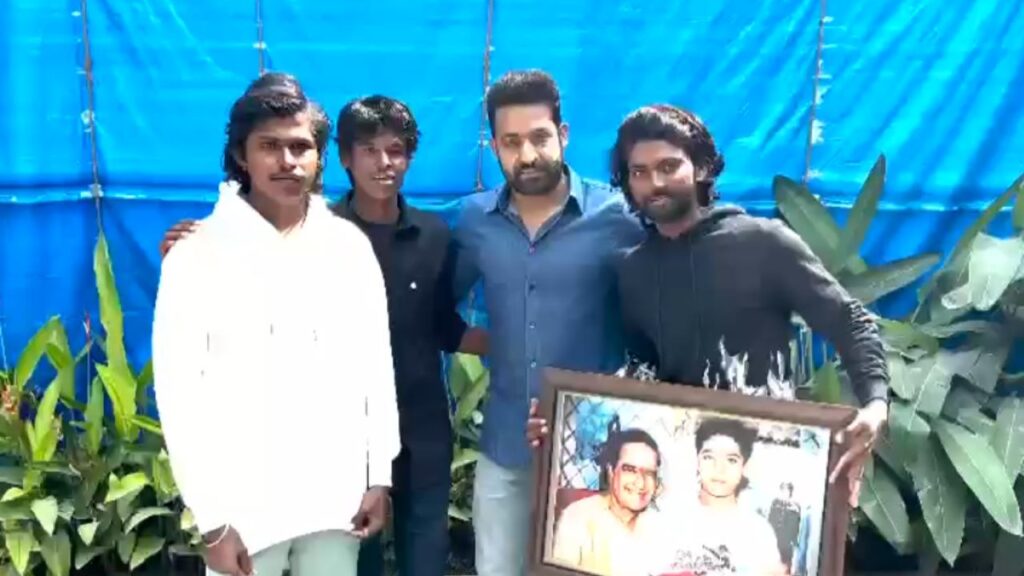 Fans who came from Kuppam on foot for NTR video goes viral