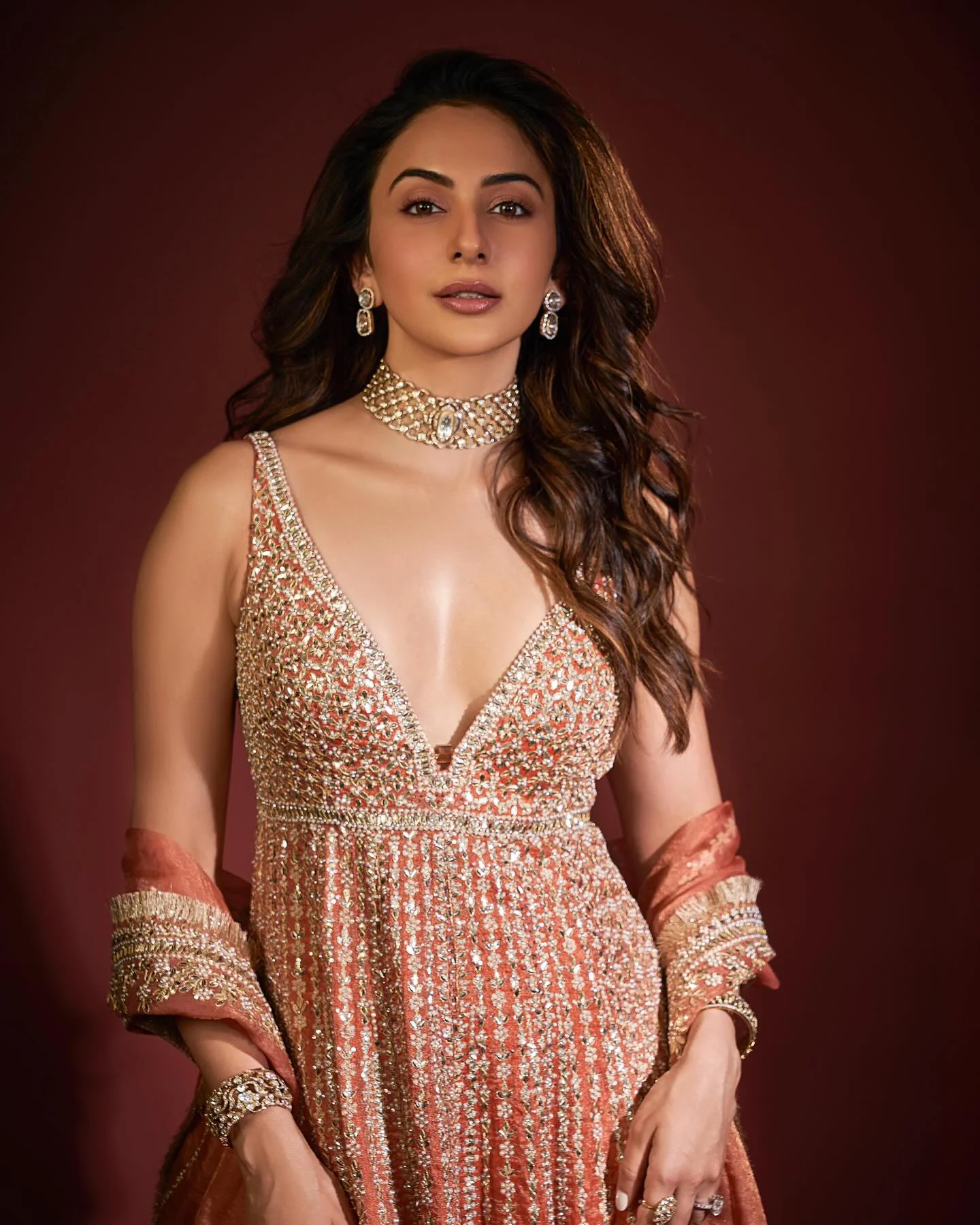 Rakul Preet Singh Shines in Latest Photos