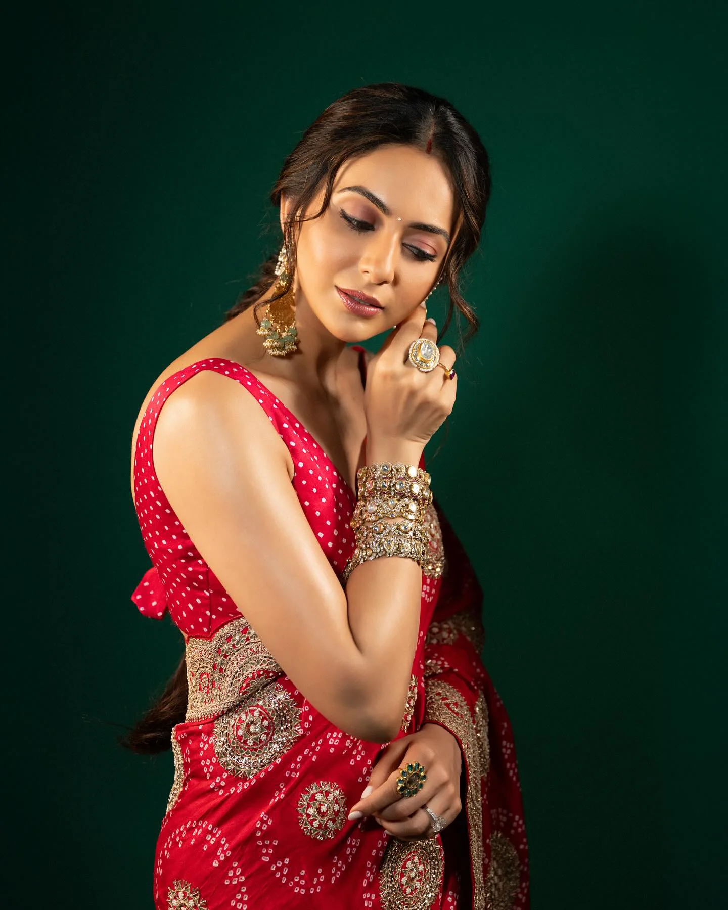 Rakul Preet Singh Stunning Looks in Saree