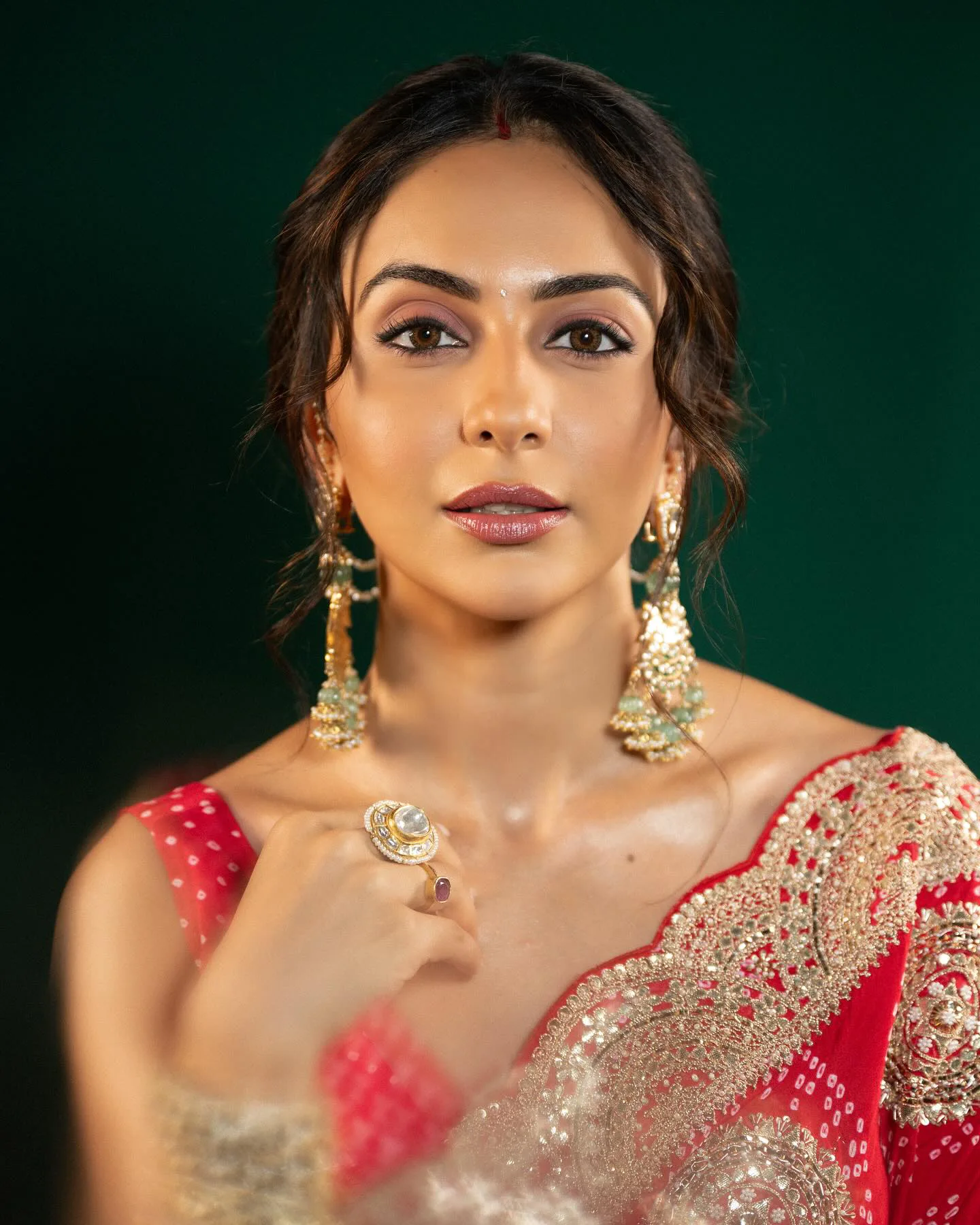 Rakul Preet Singh Stunning Looks in Saree