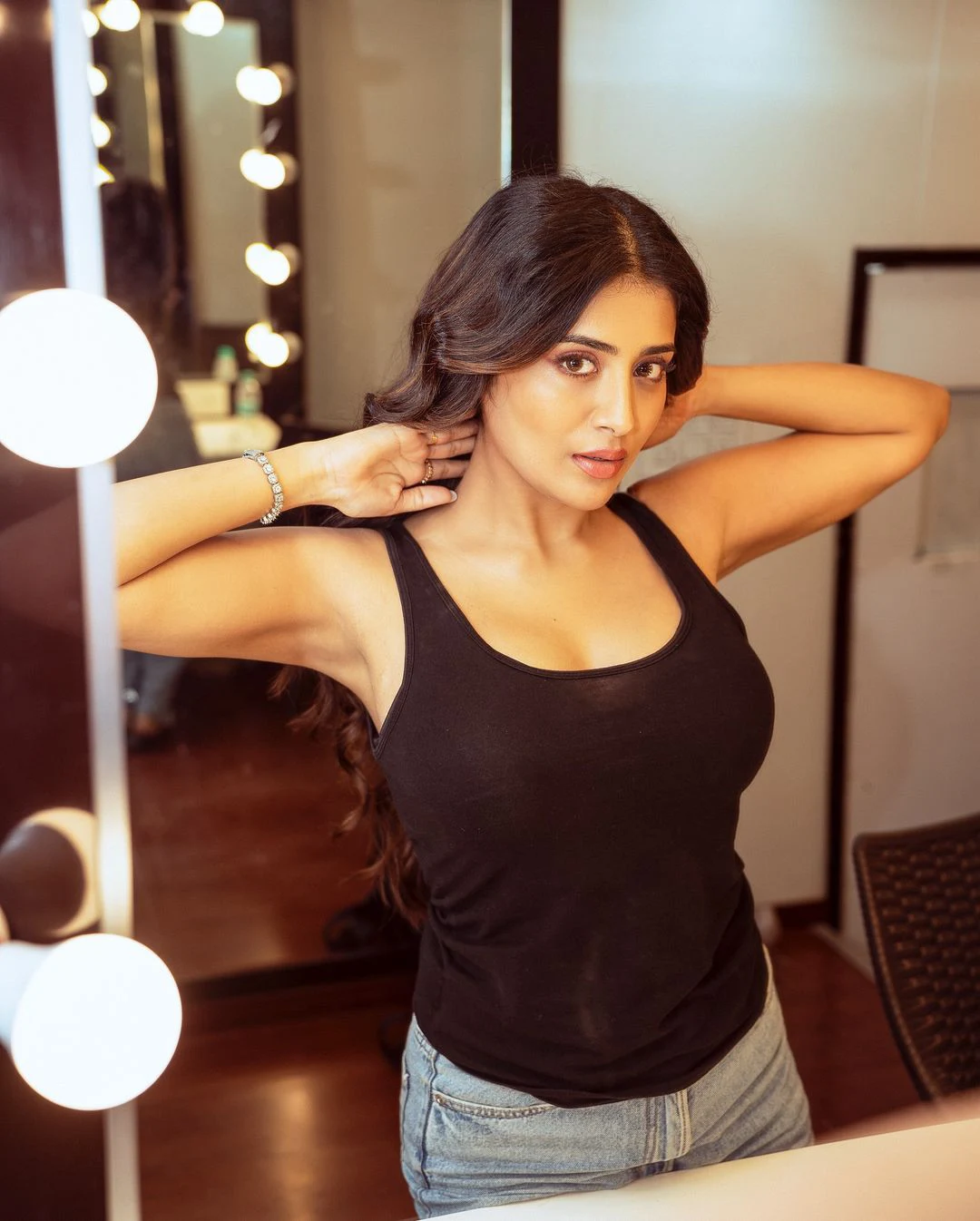 Rashi Singh Elegant her Beauty in Saree and Modern Dress