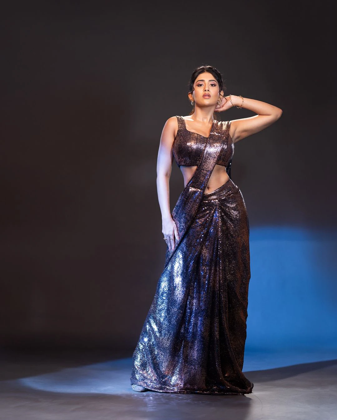 Rashi Singh Elegant her Beauty in Saree and Modern Dress