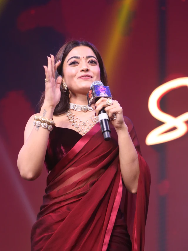 Rashmika Mandanna Stunning Looks in Saree at Pushpa 2 Trailer launch Event