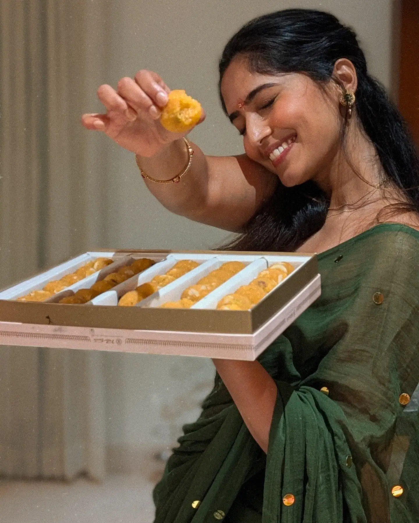 Reba Monica John Cute Photos in Saree