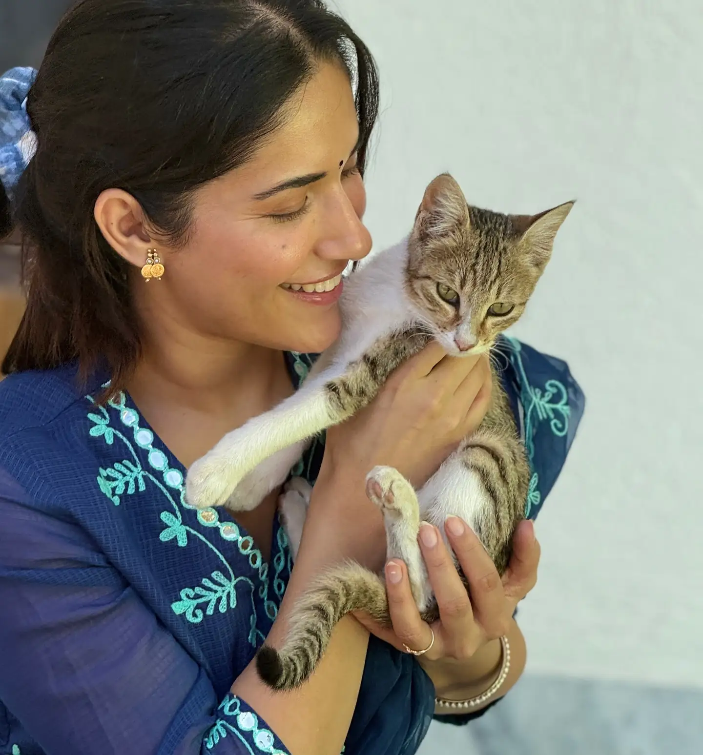 Ruhani Sharma Enjoying Diwali with Family