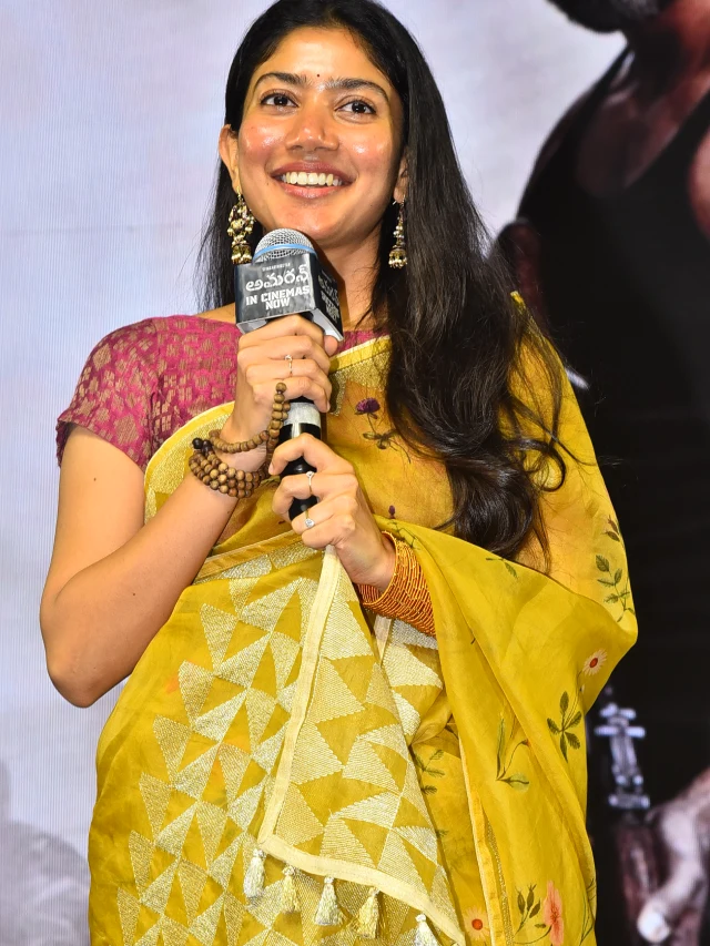 Sai Pallavi Stunning looks in Saree