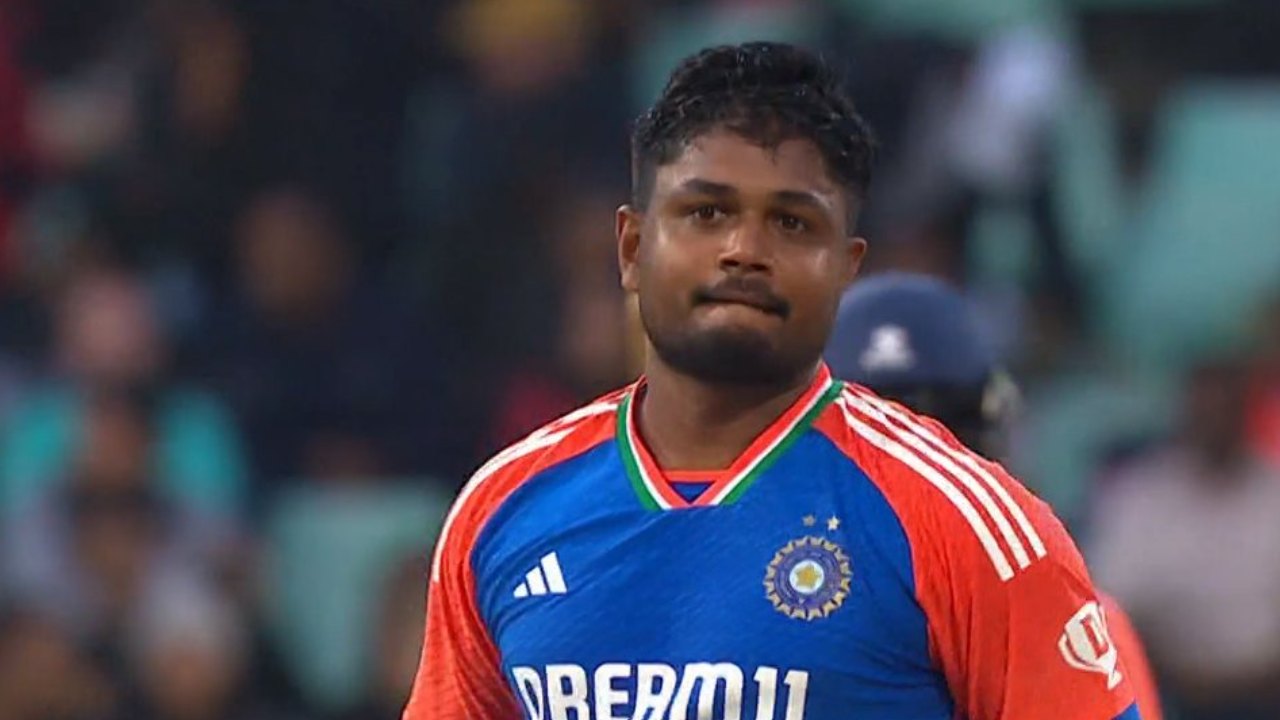 Sanju Samson : దక్షిణాఫ్రికాపై సెంచరీ.. సంజు శాంసన్ ఎమోషనల్.. ఈ క్షణం కోసం 10 ఏళ్లుగా ఎదురుచూశా.. Sanju Samson : దక్షిణాఫ్రికాపై సెంచరీ.. సంజు శాంసన్ ఎమోషనల్.. ఈ క్షణం కోసం 10 ఏళ్లుగా ఎదురుచూశా..