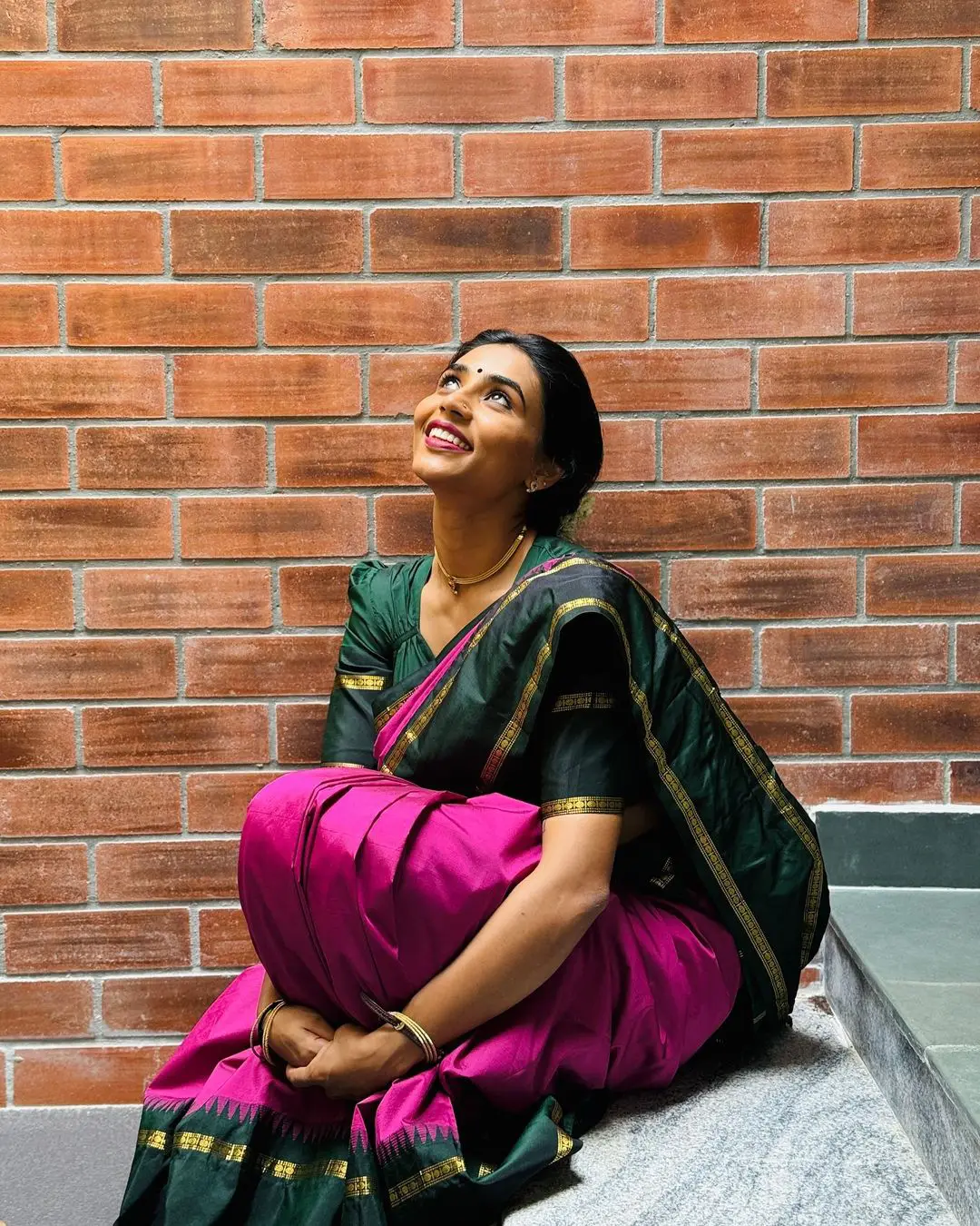 Sapthami Gowda Cute Vintage Looks in Saree