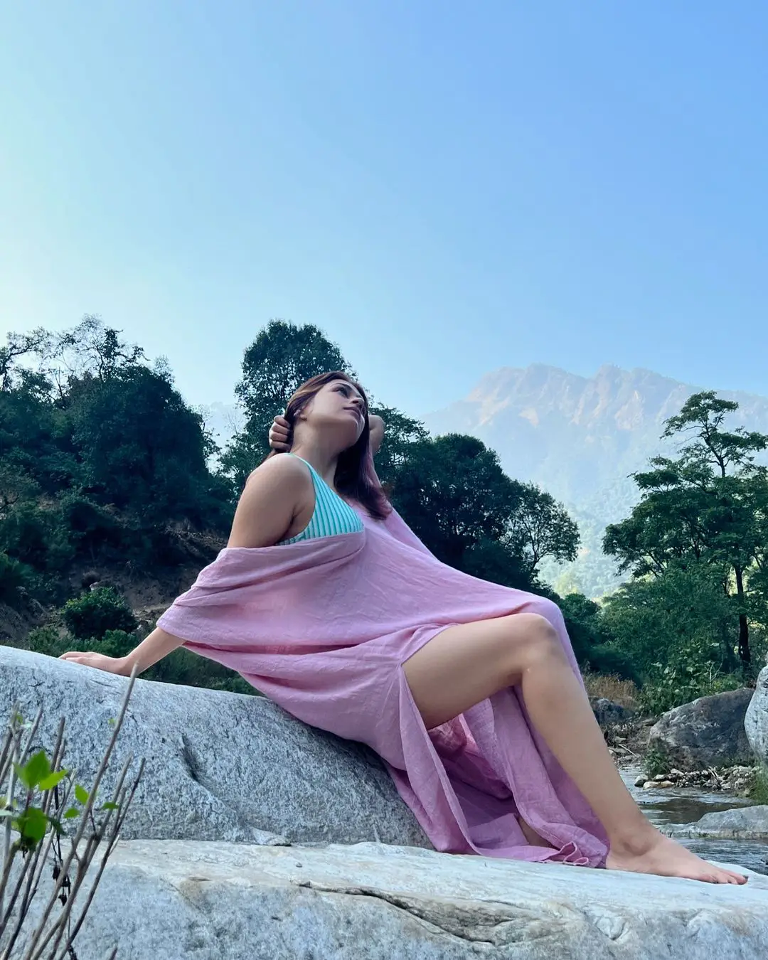 Shraddha Das Show her Beauty in Nature