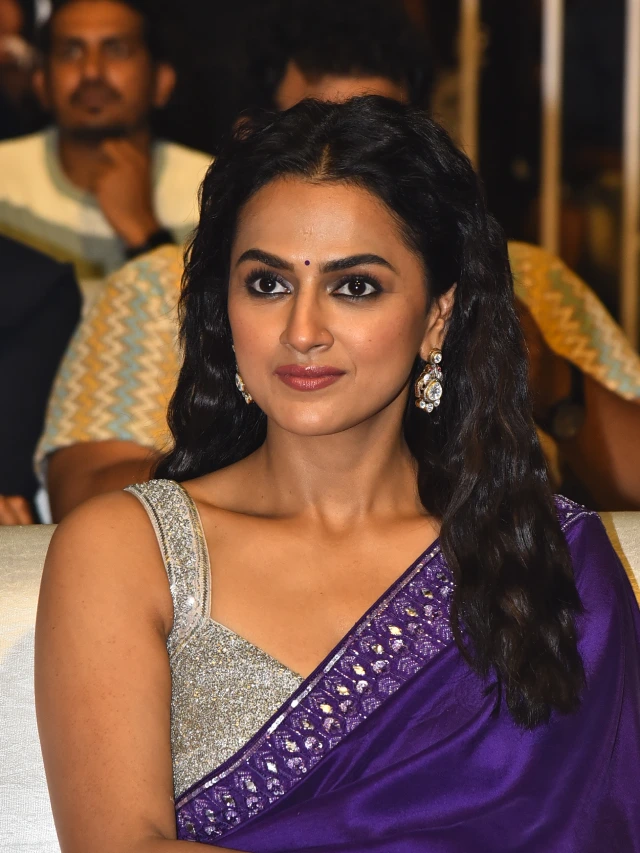 Shraddha Srinath Shines in Saree at Mechanic Rocky Pre Release event