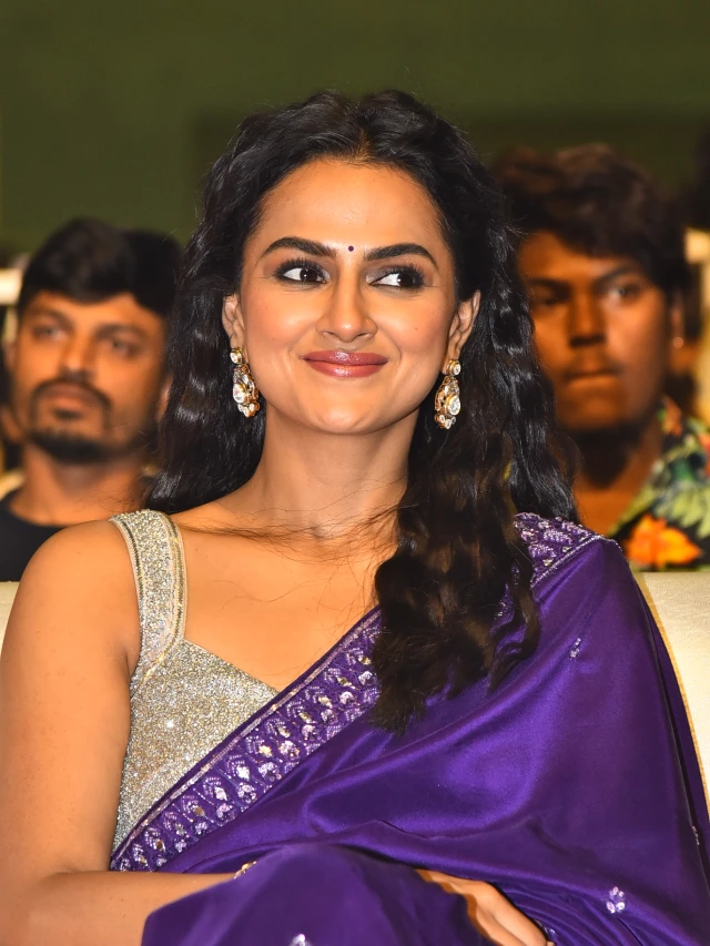 Shraddha Srinath Shines in Saree at Mechanic Rocky Pre Release event