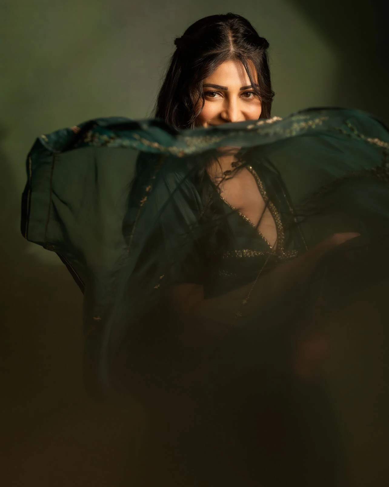 Shruti Haasan Shines in Simple Dress