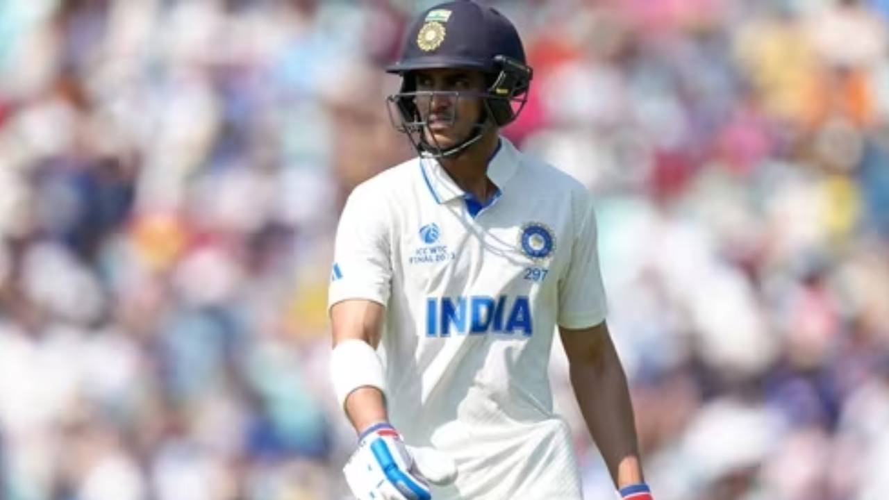IND vs AUS : గెలుపు జోష్లో ఉన్న భారత్ కు మరో షాక్.. రెండో టెస్టుకు స్టార్ ప్లేయర్ దూరం! IND vs AUS : గెలుపు జోష్లో ఉన్న భారత్ కు మరో షాక్.. రెండో టెస్టుకు స్టార్ ప్లేయర్ దూరం!