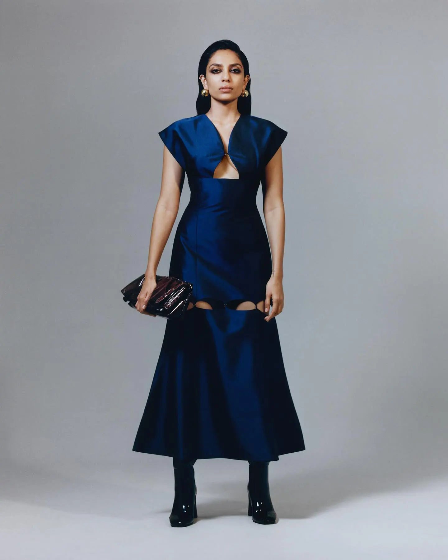 Sobhita Dhulipala Stunning Poses in Modern Wear