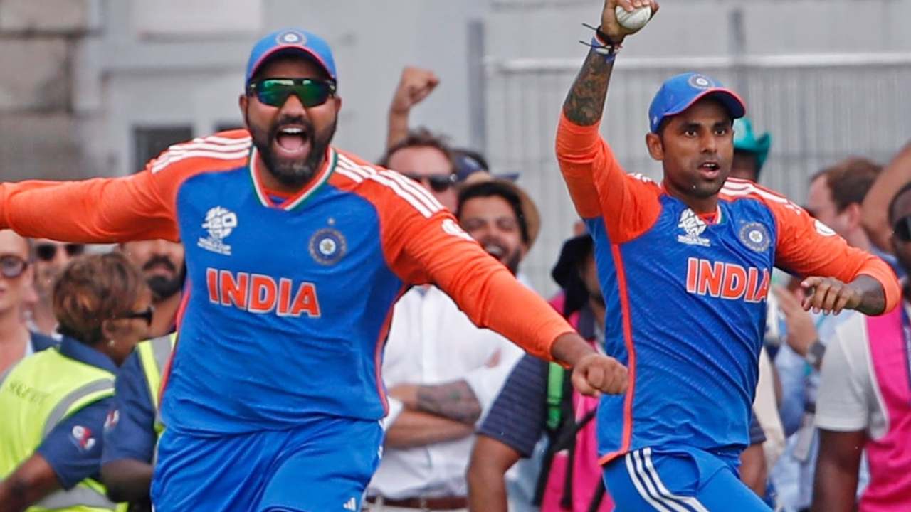IND vs SA: రోహిత్ శర్మను చూసి ఆ విషయాన్ని నేర్చుకున్నా : సూర్యకుమార్ యాదవ్ IND vs SA: రోహిత్ శర్మను చూసి ఆ విషయాన్ని నేర్చుకున్నా : సూర్యకుమార్ యాదవ్