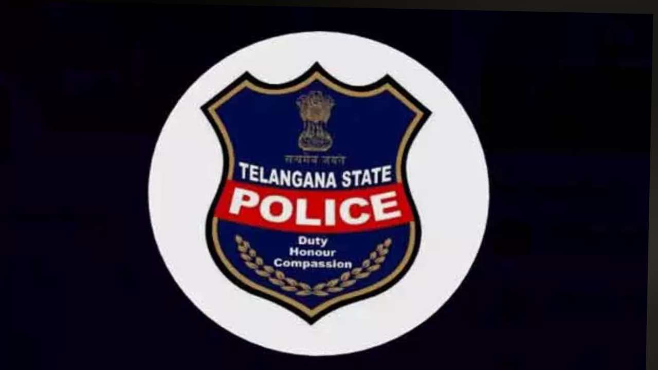TG Police Badges : తెలంగాణ ప్రభుత్వం కీలక నిర్ణయం.. పోలీసు బ్యాడ్జీల్లో మార్పులు..! TG Police Badges : తెలంగాణ ప్రభుత్వం కీలక నిర్ణయం.. పోలీసు బ్యాడ్జీల్లో మార్పులు..!