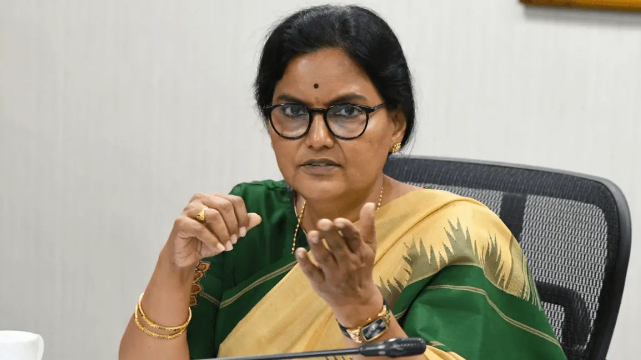 తెలంగాణ సీఎస్కు, పలువురు IASలకు మధ్య గ్యాప్..! తెలంగాణ సీఎస్కు, పలువురు IASలకు మధ్య గ్యాప్..!