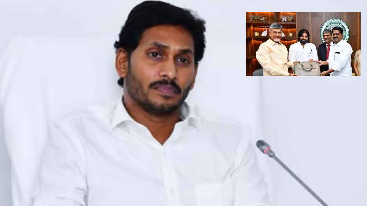 నా పేరు చెప్పి ప్రజలను మోసం చేస్తున్నారు- ఏపీ బడ్జెట్పై జగన్ ఫైర్.. నా పేరు చెప్పి ప్రజలను మోసం చేస్తున్నారు- ఏపీ బడ్జెట్పై జగన్ ఫైర్..