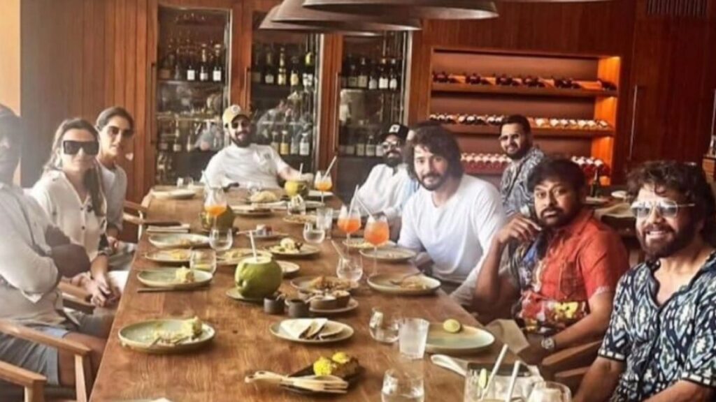 Chiranjeevi Nagarjuna Ram Charan Mahesh Babu Tollywood Stars Enjoying in Maldives Photo goes Viral