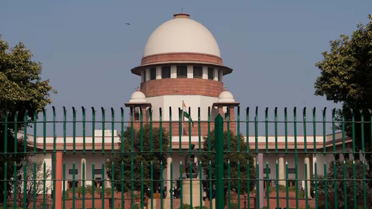 UP Madrasa Act: యూపీలోని మదర్సాలపై సుప్రీంకోర్టు కీలక తీర్పు UP Madrasa Act: యూపీలోని మదర్సాలపై సుప్రీంకోర్టు కీలక తీర్పు