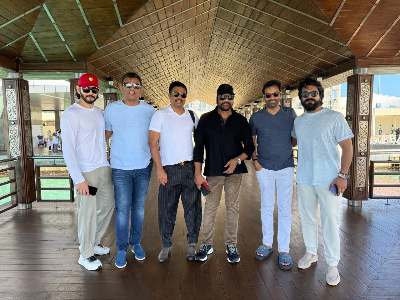 Tollywood Stars Chiranjeevi Mahesh Ram Charan Nagarjuna Venkatesh Enjoying in Maldives Video goes Viral 