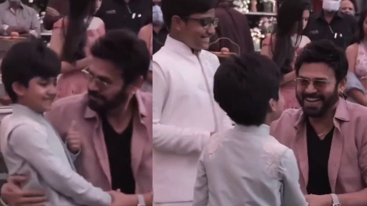 NTR – Venkatesh : ఎన్టీఆర్ కొడుకులతో సరదాగా వెంకీ మామ.. వీడియో చూశారా..? NTR – Venkatesh : ఎన్టీఆర్ కొడుకులతో సరదాగా వెంకీ మామ.. వీడియో చూశారా..?
