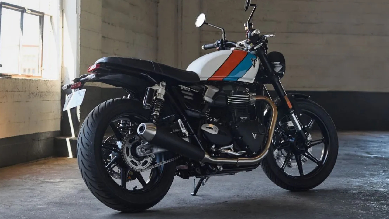 2025 Triumph Twin 900 Launch