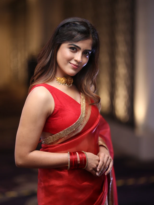 Amritha Aiyer Cute Looks in Saree