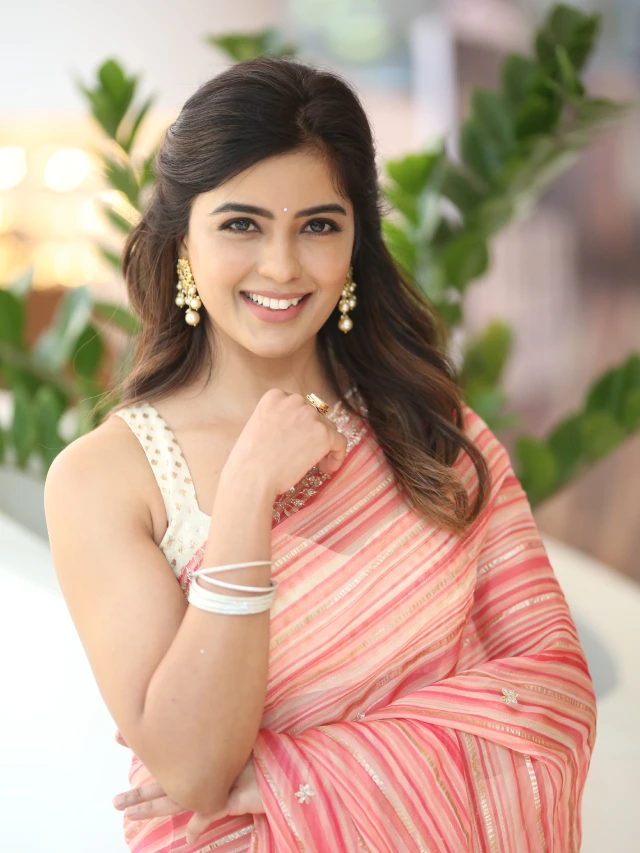 Amritha Aiyer Cute Looks in Saree