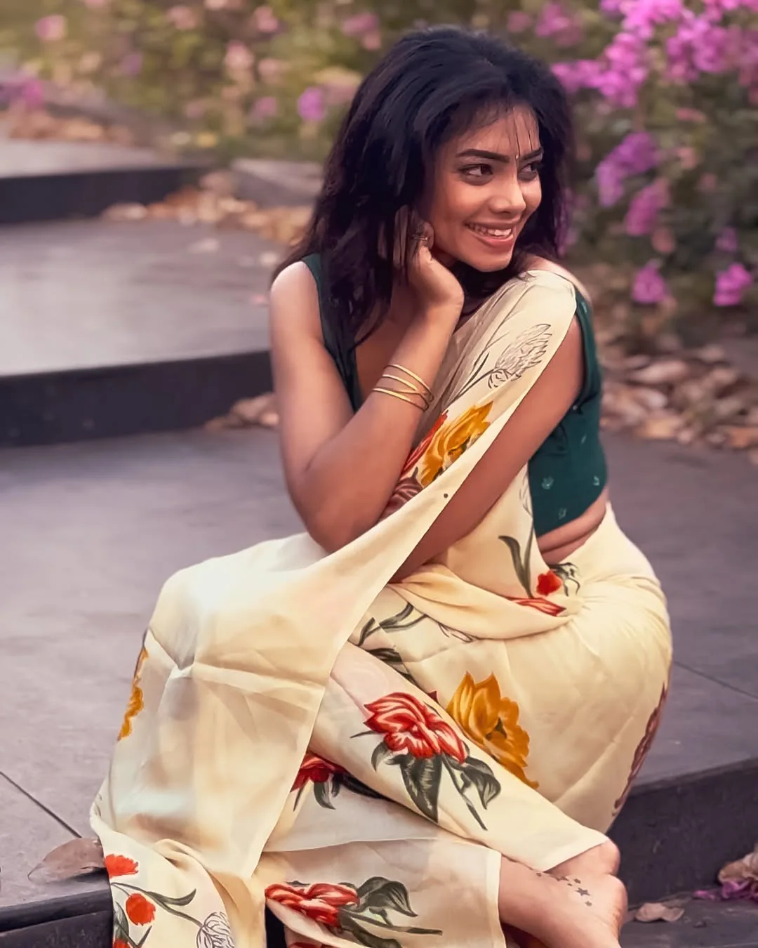 Anala Susmitha Stunning Looks in Saree