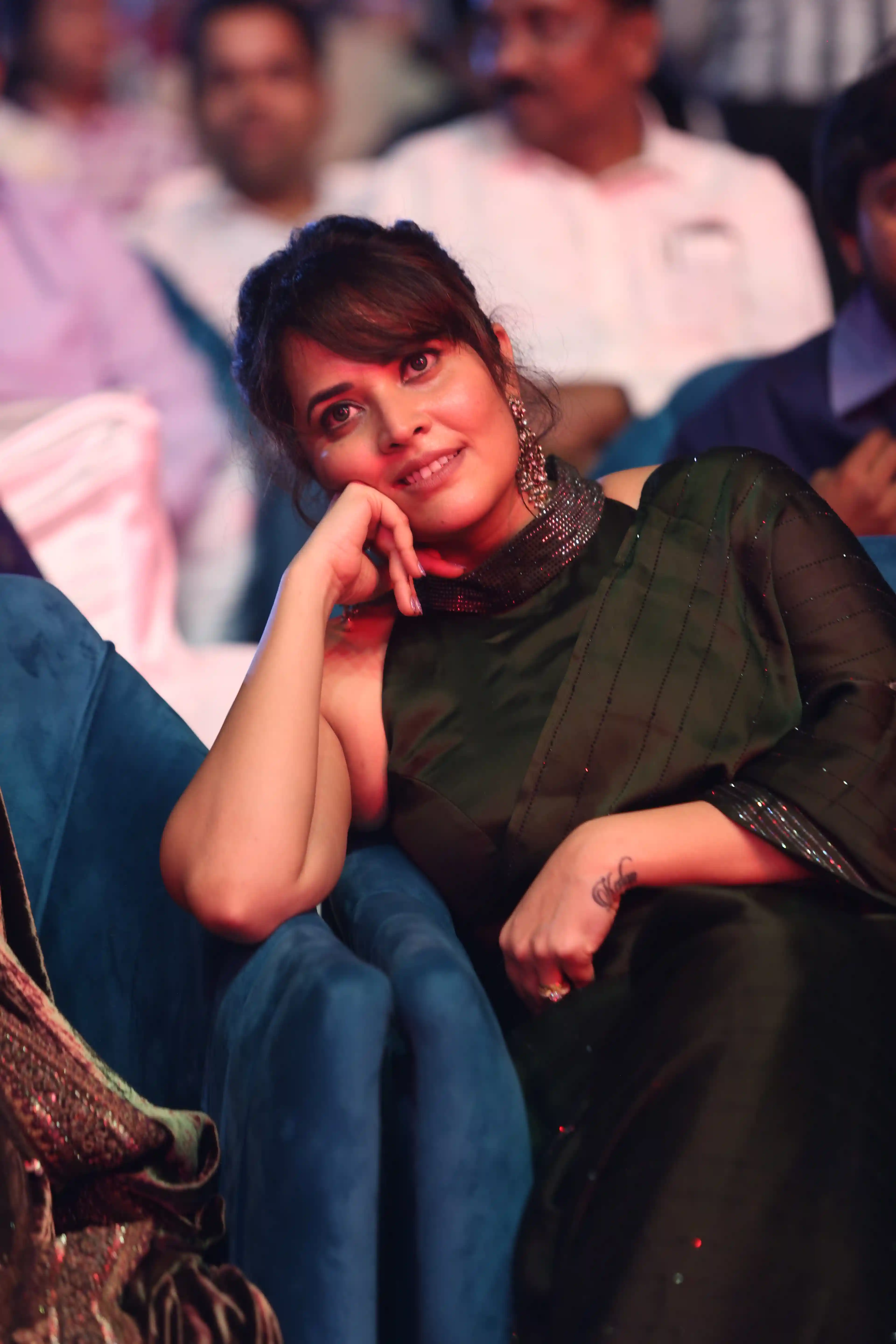 Anasuya Bharadwaj Beautiful Looks in Saree
