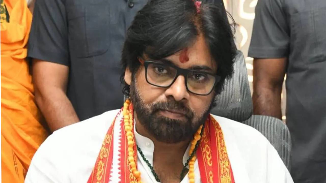 Pawan Kalyan : పల్లెల్లో సమస్యలపై డిప్యూటీ సీఎం పవన్ కల్యాణ్ ఫోకస్.. Pawan Kalyan : పల్లెల్లో సమస్యలపై డిప్యూటీ సీఎం పవన్ కల్యాణ్ ఫోకస్..