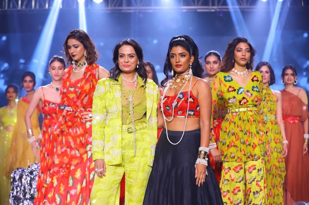Eesha Rebba Sizzling Photos in Fashion Walk