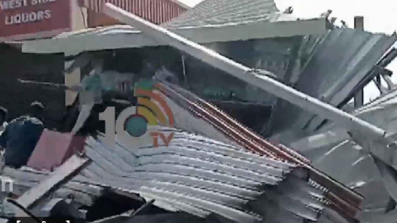 Hydra Demolitions In Khajaguda : మళ్లీ కూల్చివేతలు షురూ..! ఇయర్ ఎండింగ్ రోజున కూల్చివేతలతో హడలెత్తించిన హైడ్రా..! Hydra Demolitions In Khajaguda : మళ్లీ కూల్చివేతలు షురూ..! ఇయర్ ఎండింగ్ రోజున కూల్చివేతలతో హడలెత్తించిన హైడ్రా..!