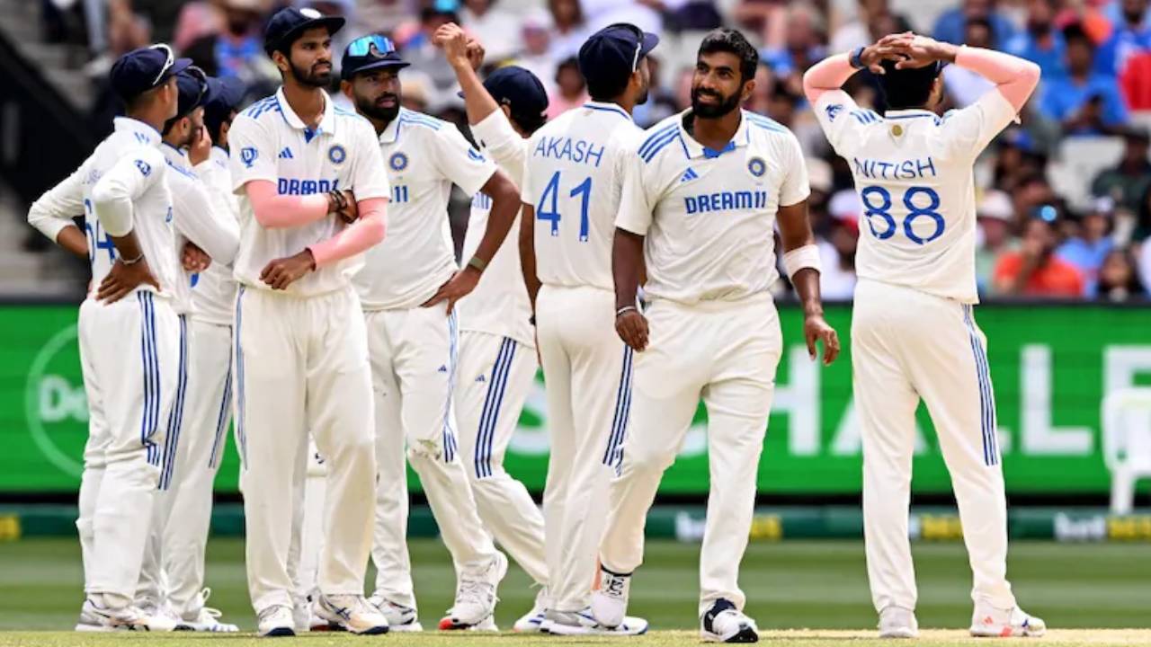 IND vs AUS : టీమిండియాకు బిగ్ షాక్.. ఇలా అయితే డబ్ల్యూటీసీ ఫైనల్స్ ఆశలు గల్లంతే..! IND vs AUS : టీమిండియాకు బిగ్ షాక్.. ఇలా అయితే డబ్ల్యూటీసీ ఫైనల్స్ ఆశలు గల్లంతే..!