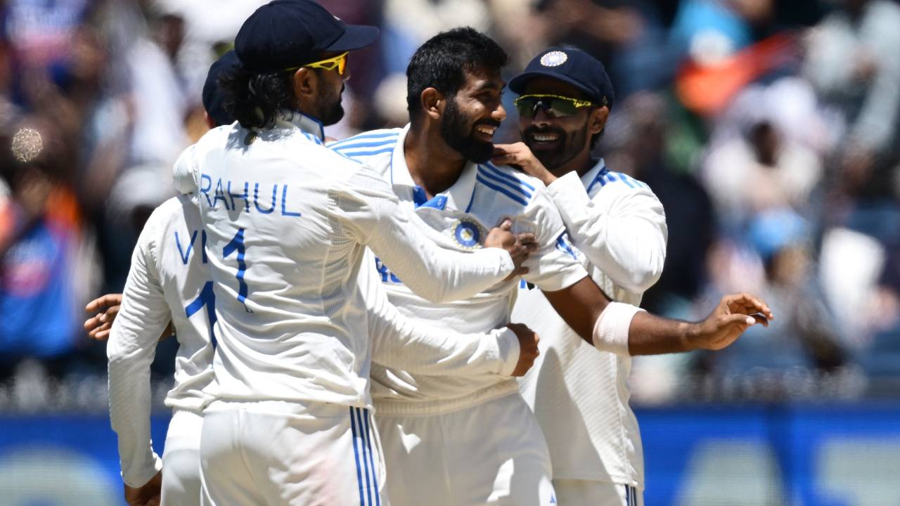 Jasprit Bumrah: భారత టెస్టు క్రికెట్ చరిత్రలో జస్ర్పీత్ బుమ్రా అరుదైన ఘనత.. Jasprit Bumrah: భారత టెస్టు క్రికెట్ చరిత్రలో జస్ర్పీత్ బుమ్రా అరుదైన ఘనత..
