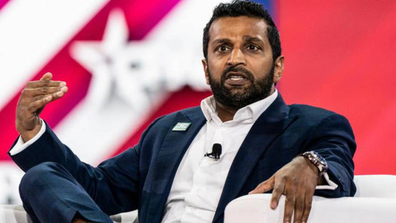 USA : డొనాల్డ్ ట్రంప్ కార్యవర్గంలో మరో భారత సంతతి వ్యక్తికి కీలక పదవి USA : డొనాల్డ్ ట్రంప్ కార్యవర్గంలో మరో భారత సంతతి వ్యక్తికి కీలక పదవి