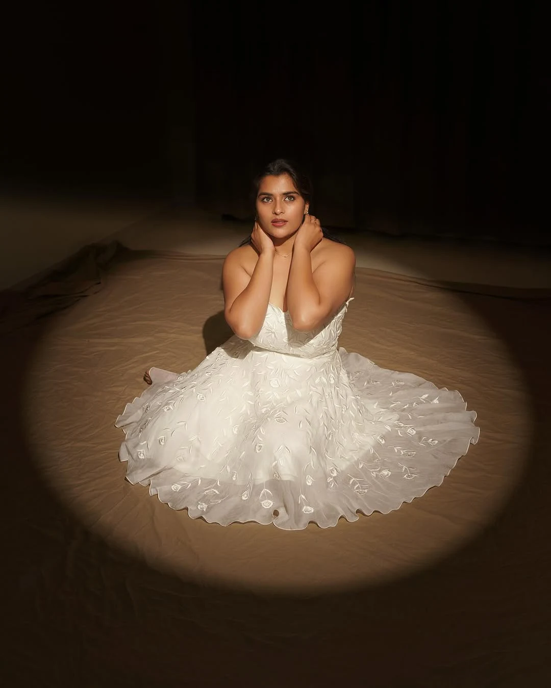Kavya Kalyanram Looks like Angel in White Gown