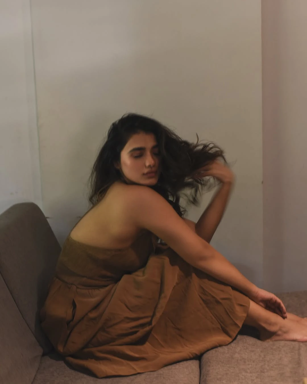 Ketika Sharma Shares Sizzling Photos
