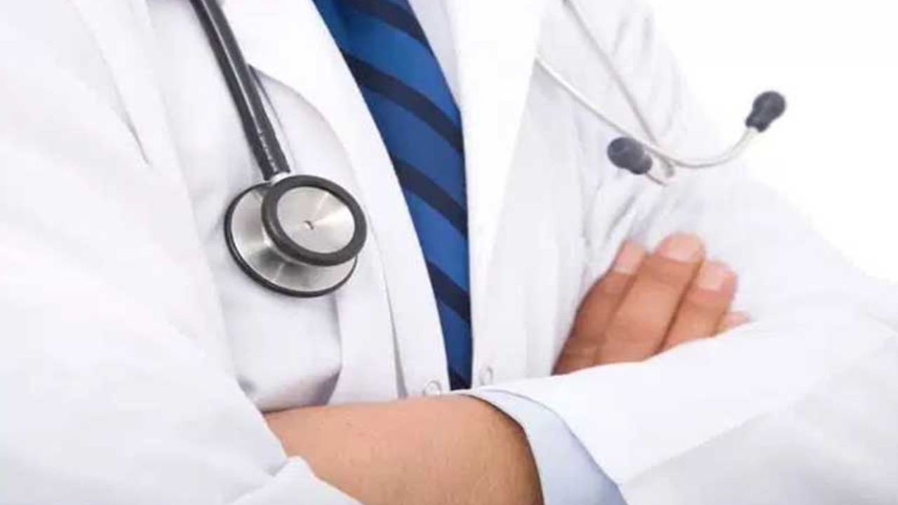 NEET: ఆరు పదుల వయసులో నీట్ క్లియర్ చేసిన వృద్ధులు.. ఎంబీబీఎస్ అడ్మిషన్స్ కోసం దరఖాస్తు NEET: ఆరు పదుల వయసులో నీట్ క్లియర్ చేసిన వృద్ధులు.. ఎంబీబీఎస్ అడ్మిషన్స్ కోసం దరఖాస్తు